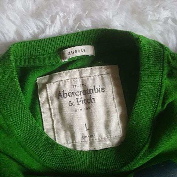 Abercrombie and Fitch green Muscle Tshirt Size Large - Picture 3 of 4